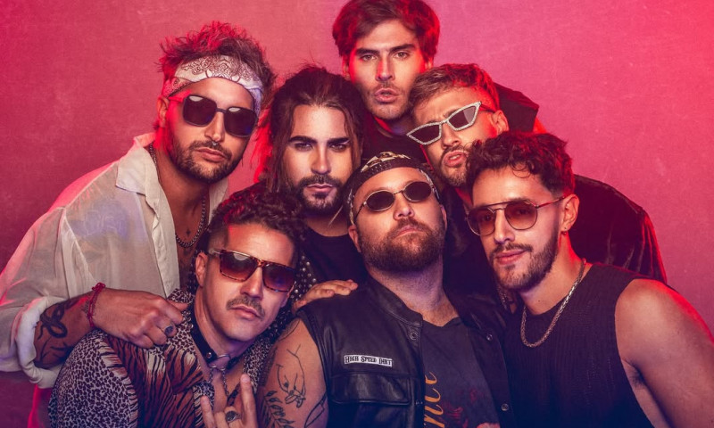 EL POGO MÁS MELOSO DEL AÑO: NUESTRO ROMANCE CONVIERTE AL C ART MEDIA EN UNA FIESTA DE CLÁSICOS ROMÁNTICOS